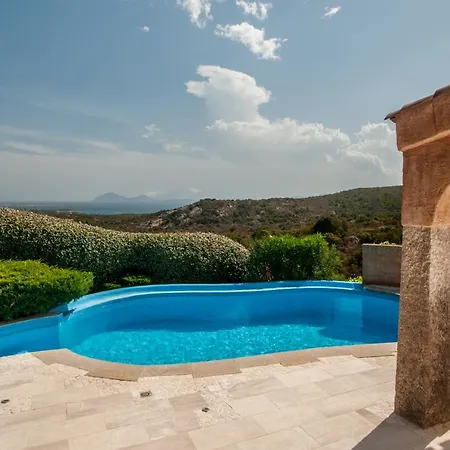 Villa Sleeps 7 Pool Air Con Wifi Abbiadori